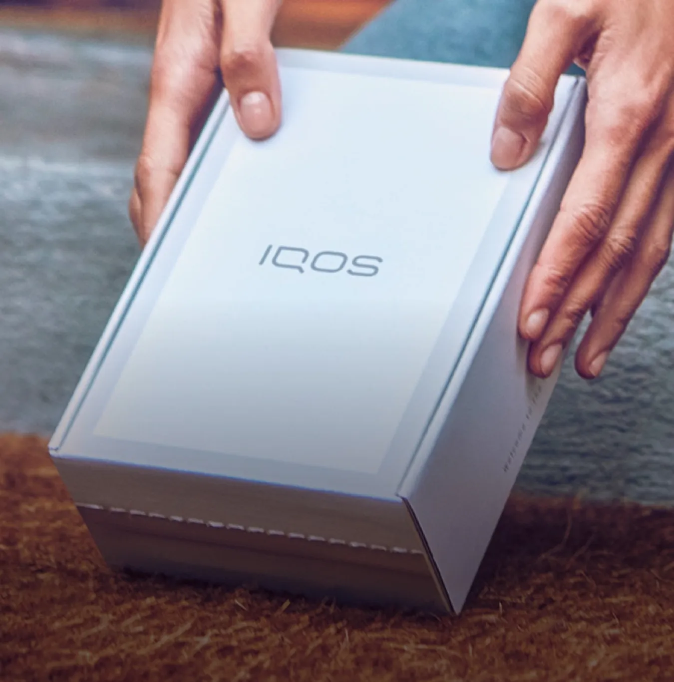 Packaging di un dispositivo IQOS acquistato online