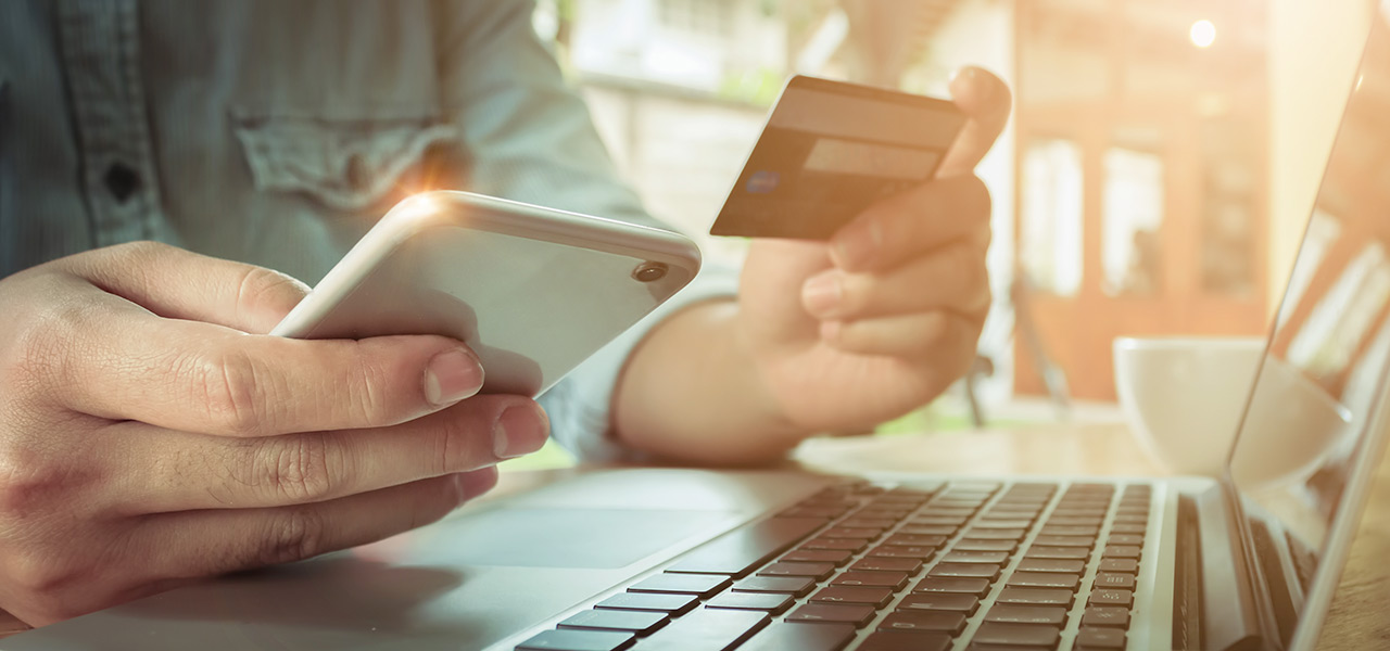 operazioni online banca e finanza