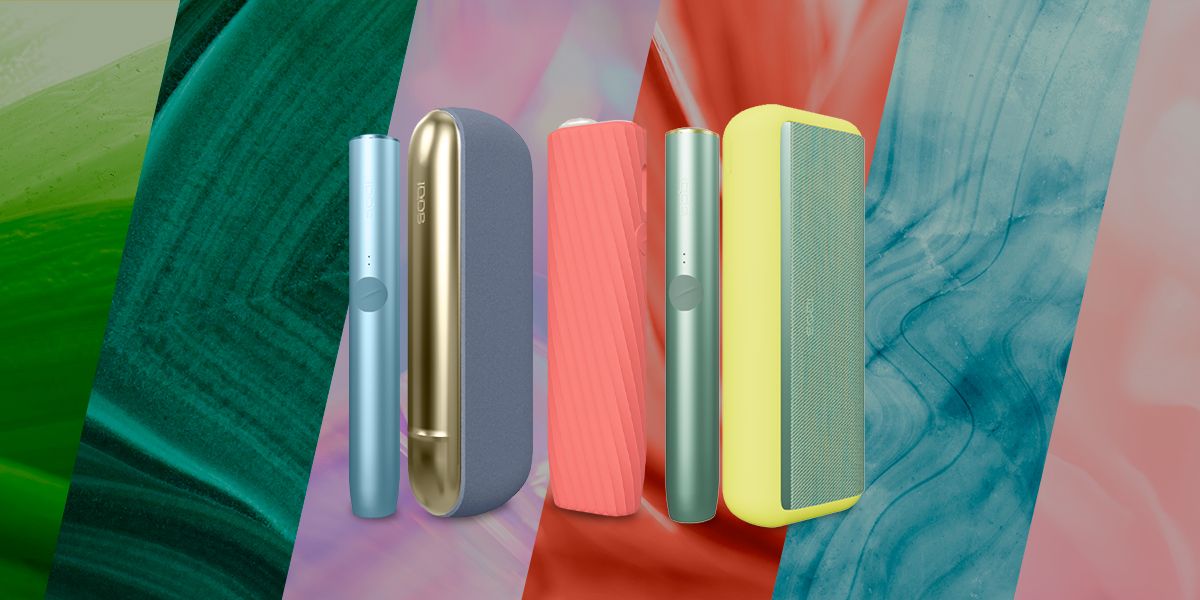 Dispositivi IQOS ILUMA con accessori in una varietà di tonalità con i colori della primavera