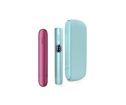 IQOS ILUMA i con cover laterale in alluminio accanto